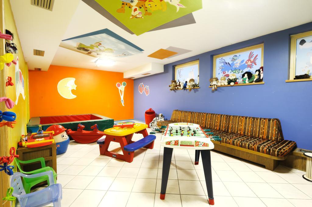 Sport Hotel S. Vigilio Моэна Экстерьер фото